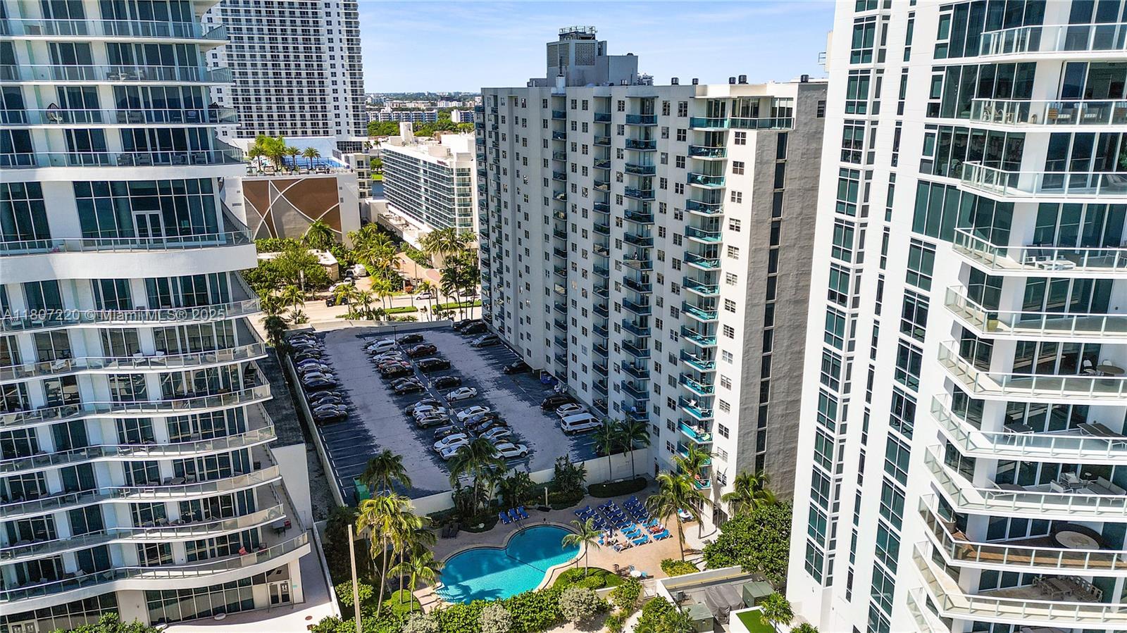 SIAN OCEAN RESIDENCES CON - Residential