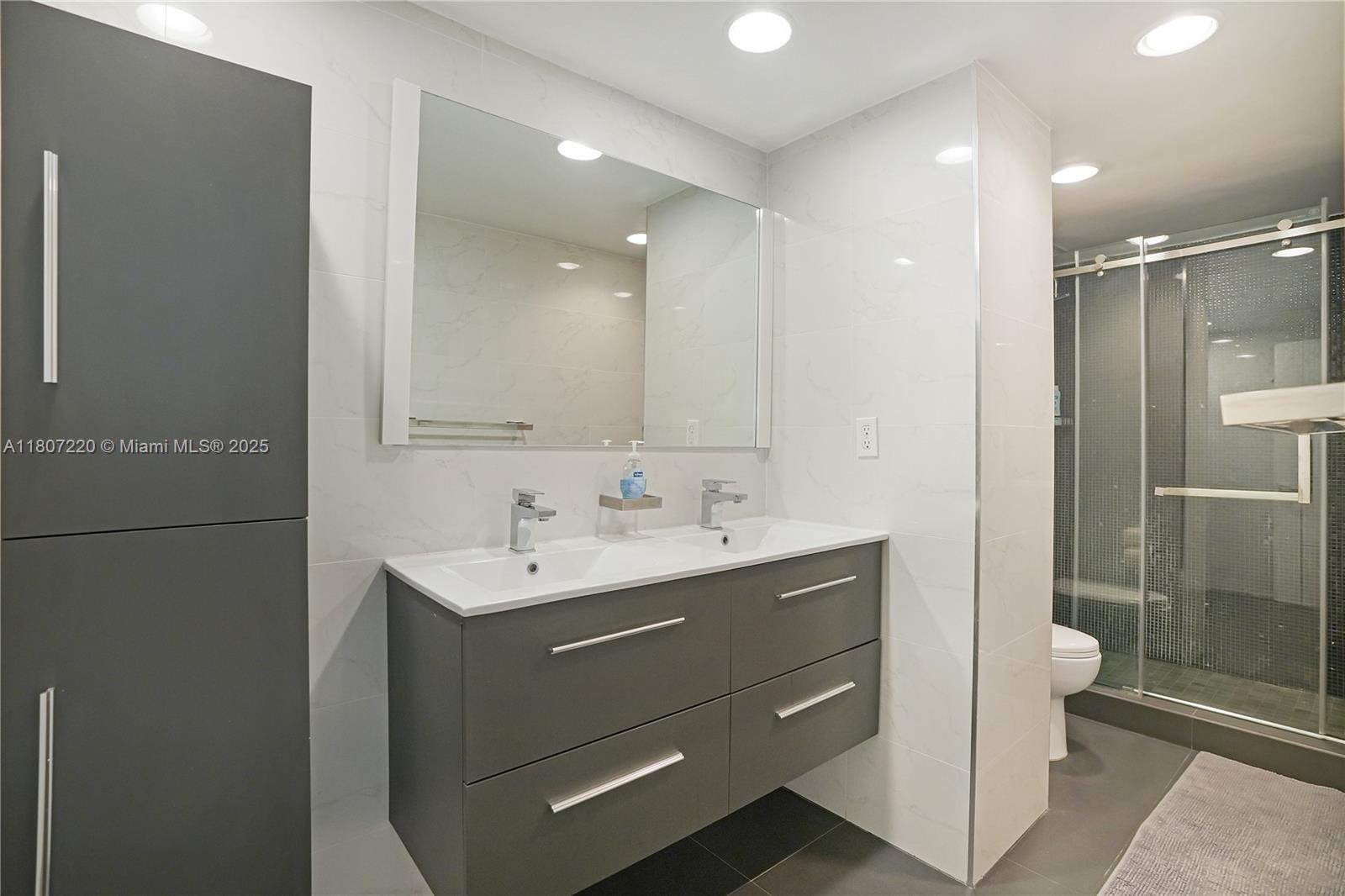 SIAN OCEAN RESIDENCES CON - Residential