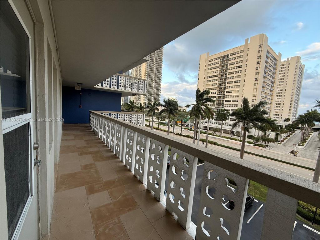 Photo of 1893 S Ocean Dr #506, Hallandale Beach, FL 33009 (MLS # A11883879)
