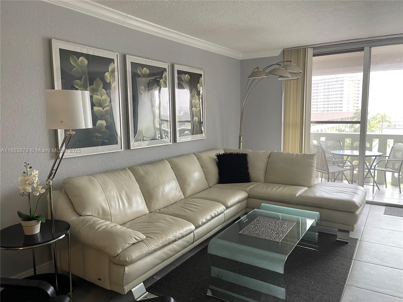 ISLANDS-MARTINIQUE CONDO - Residential