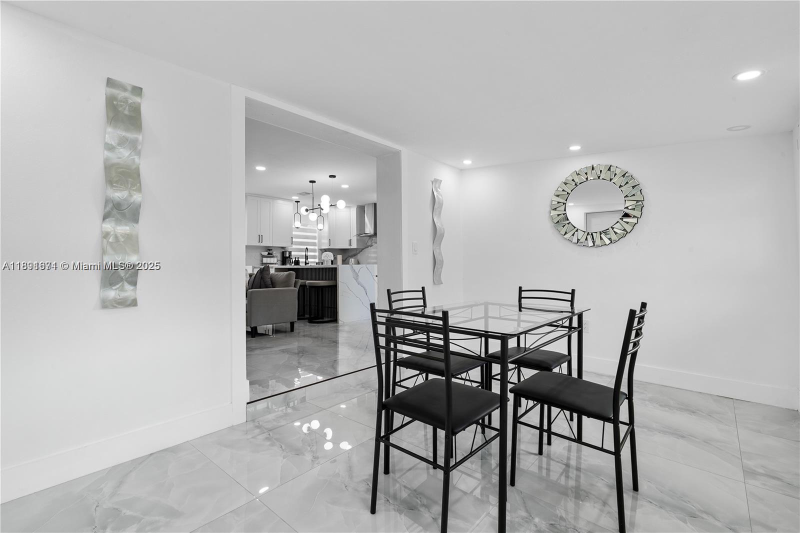 W MIAMI SHORES SEC B - Residential