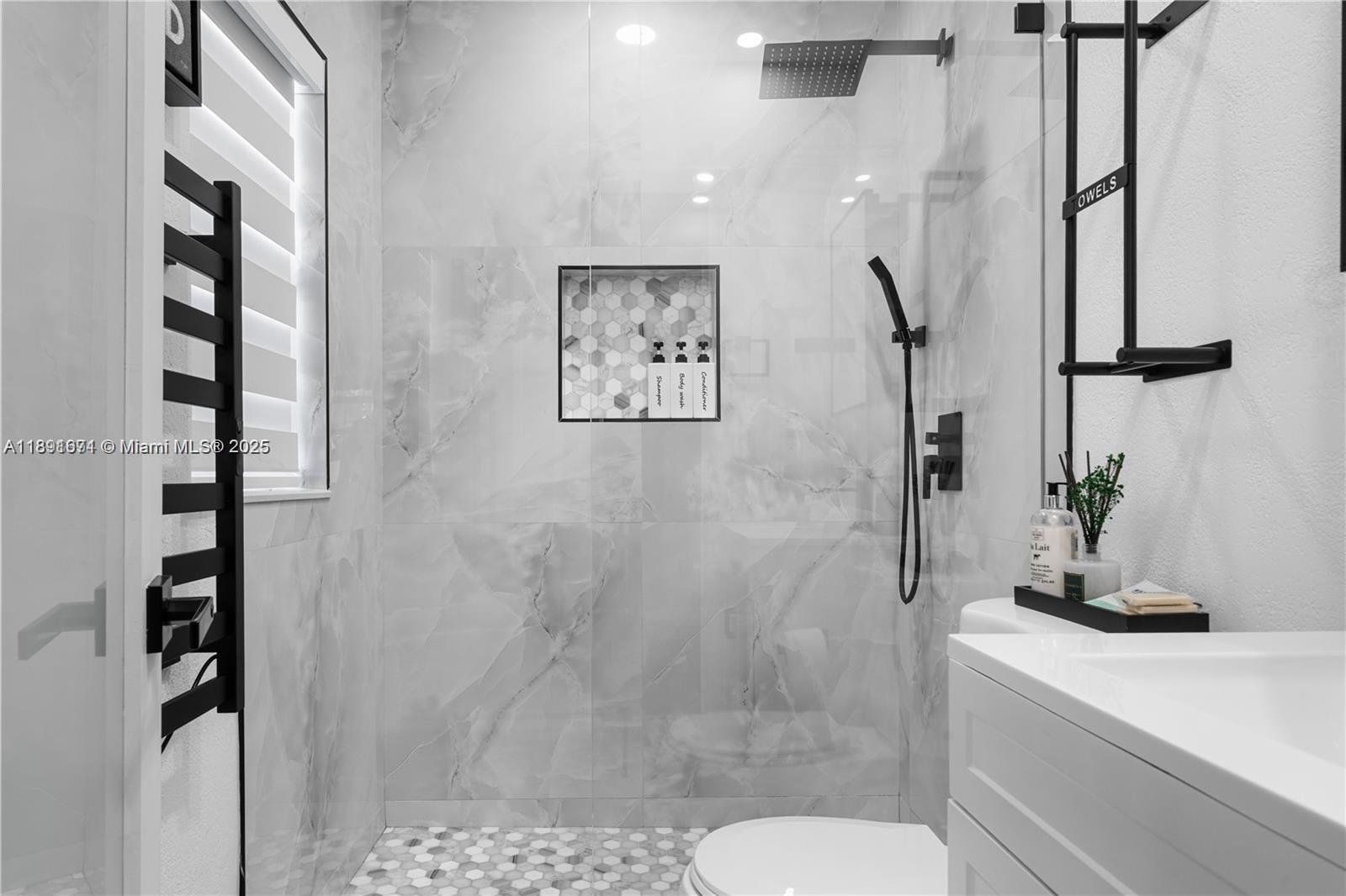 W MIAMI SHORES SEC B - Residential