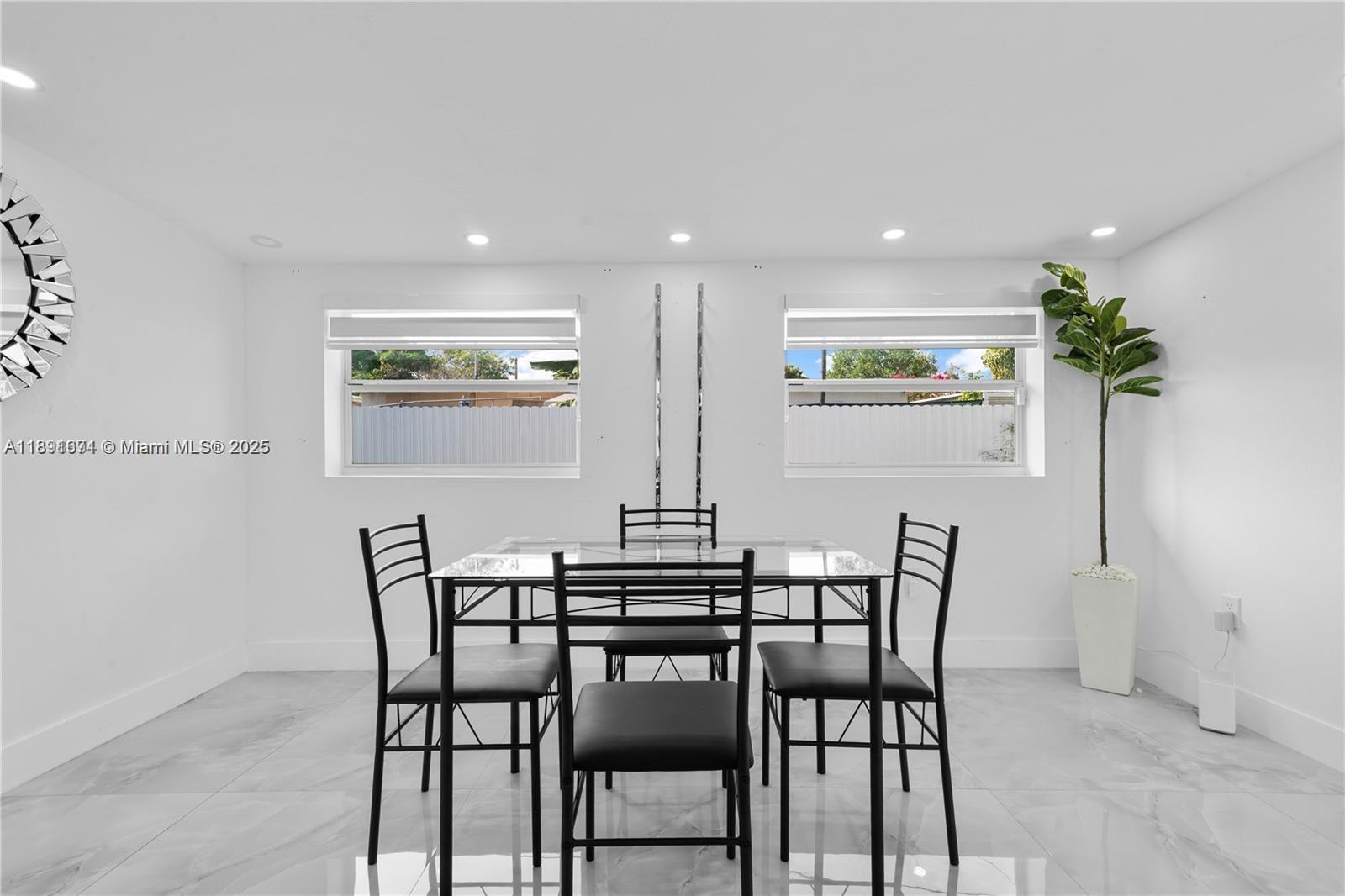 W MIAMI SHORES SEC B - Residential