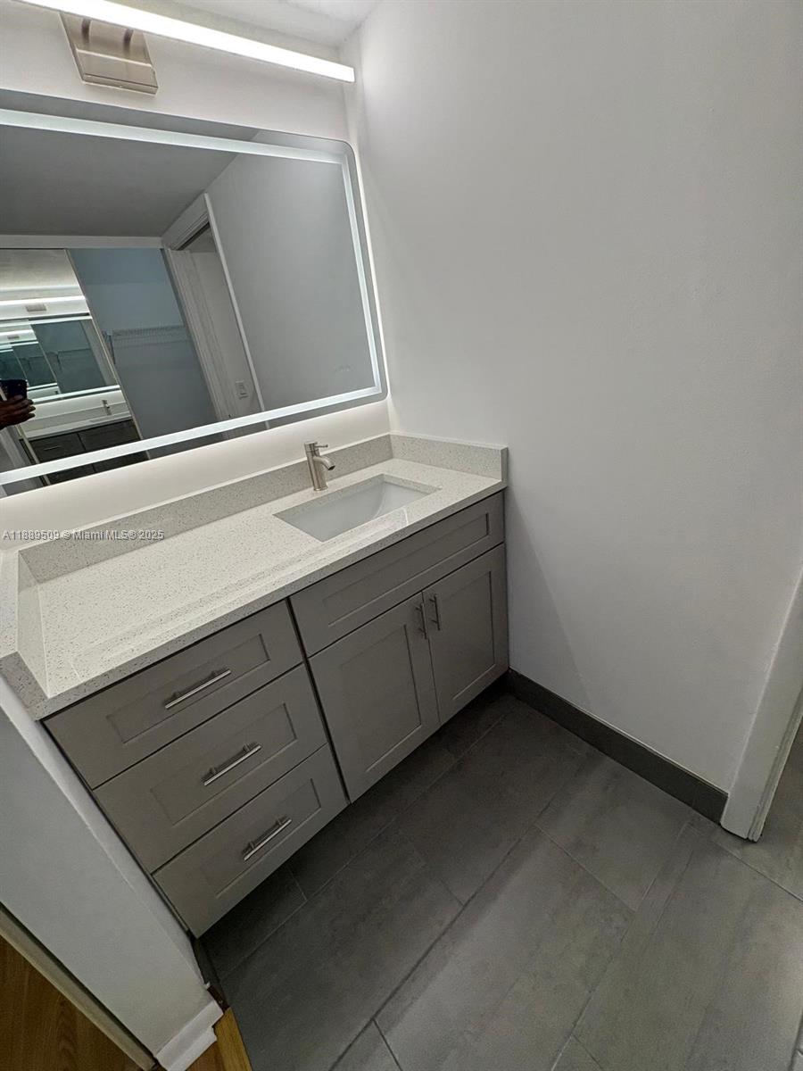 WHITEHALL VILLAGE - Residential Lease