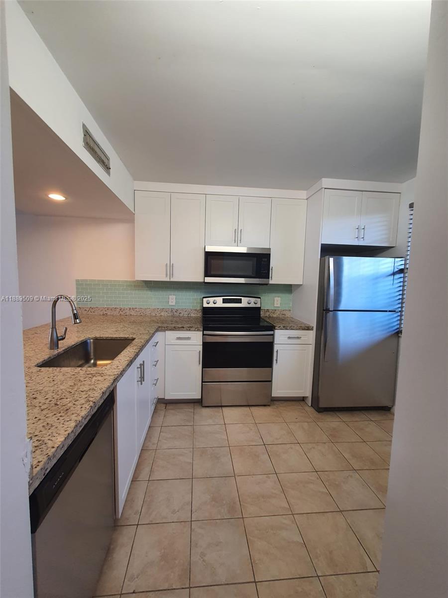 WHITEHALL VILLAGE - Residential Lease