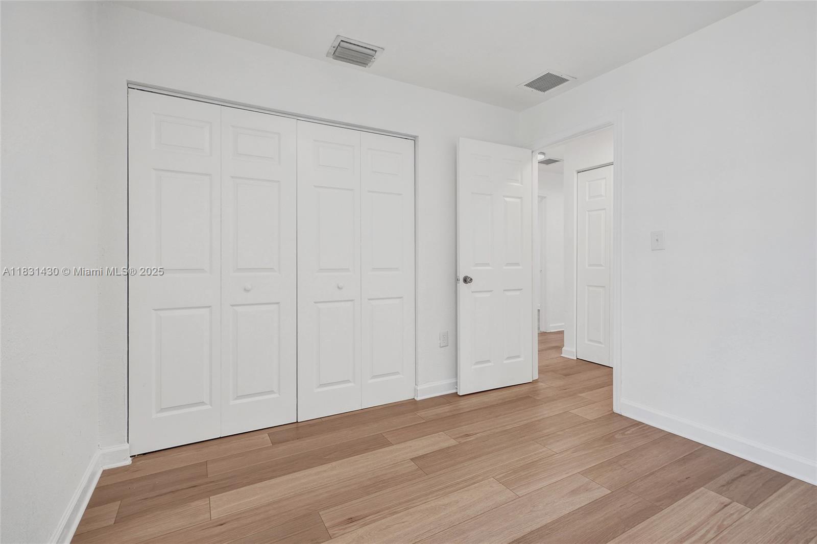 FLAMINGO PARK - Residential