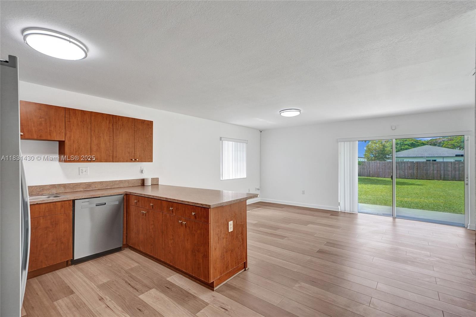 FLAMINGO PARK - Residential