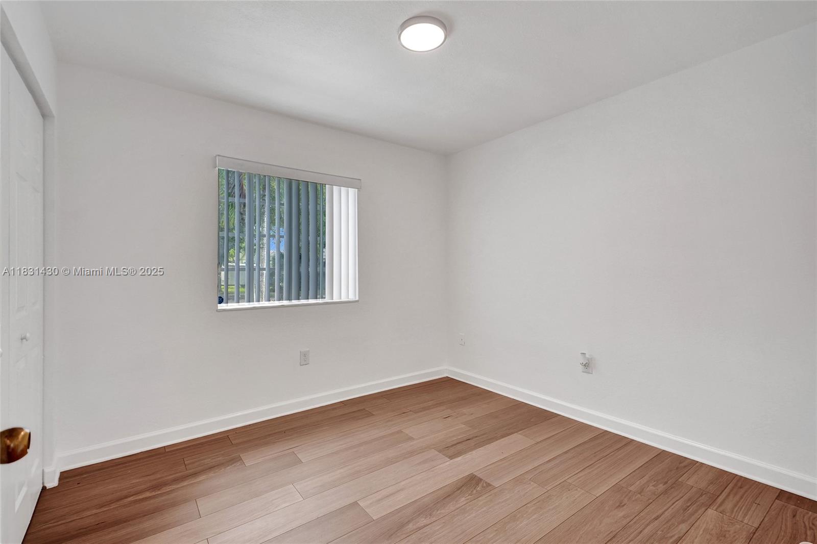 FLAMINGO PARK - Residential