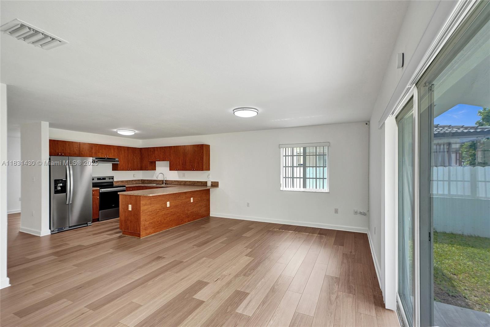 FLAMINGO PARK - Residential