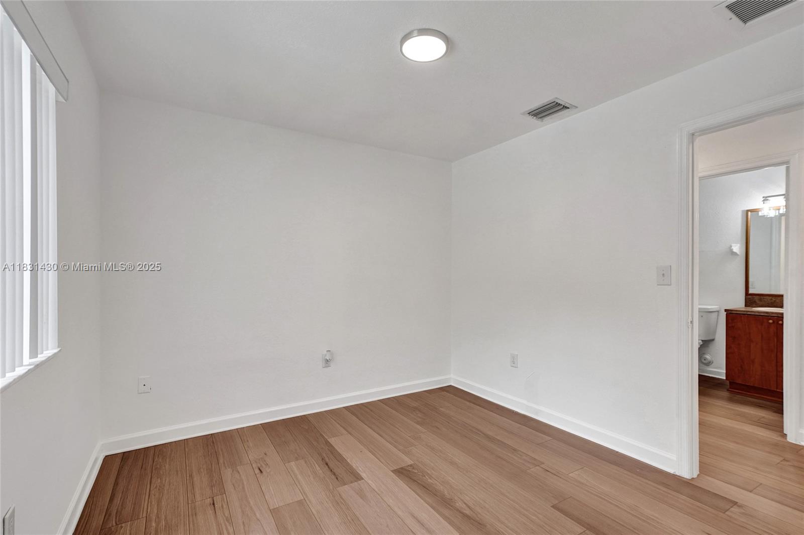 FLAMINGO PARK - Residential