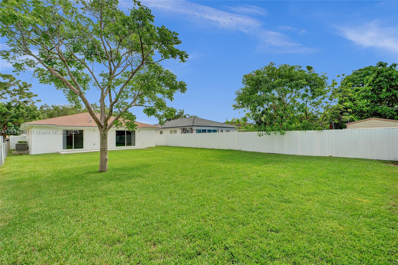 FLAMINGO PARK - Residential