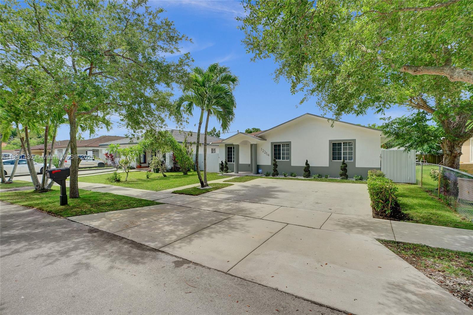 FLAMINGO PARK - Residential