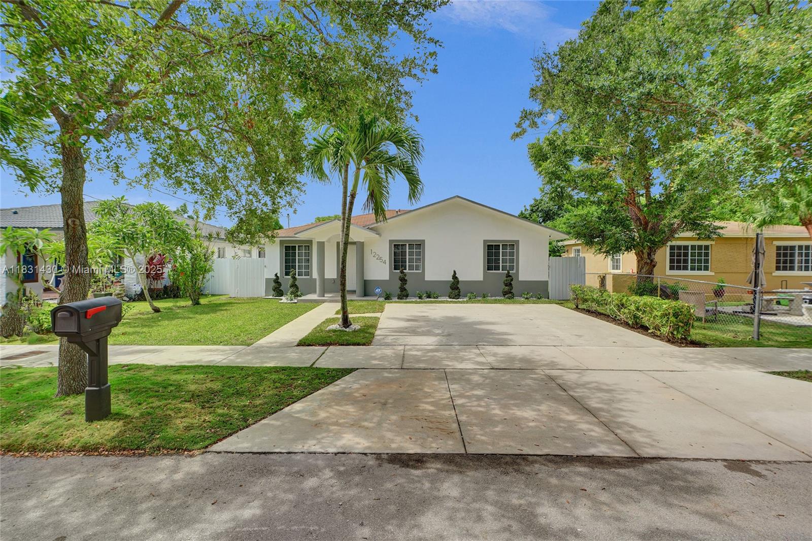 FLAMINGO PARK - Residential