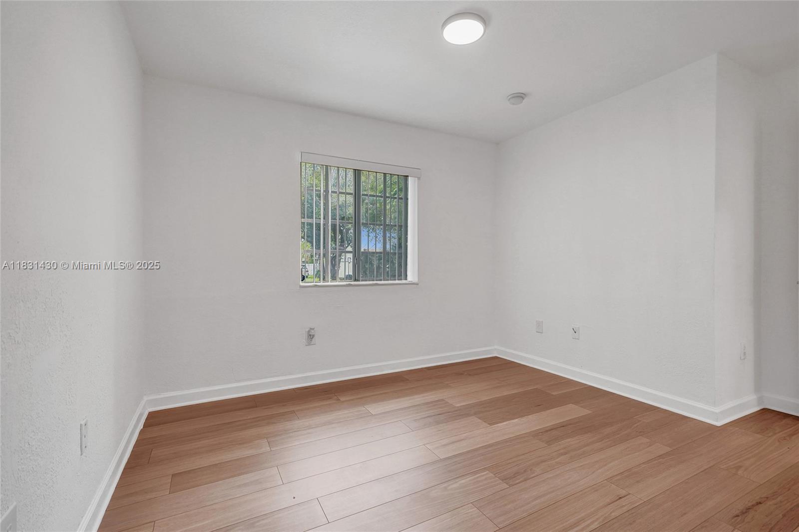 FLAMINGO PARK - Residential