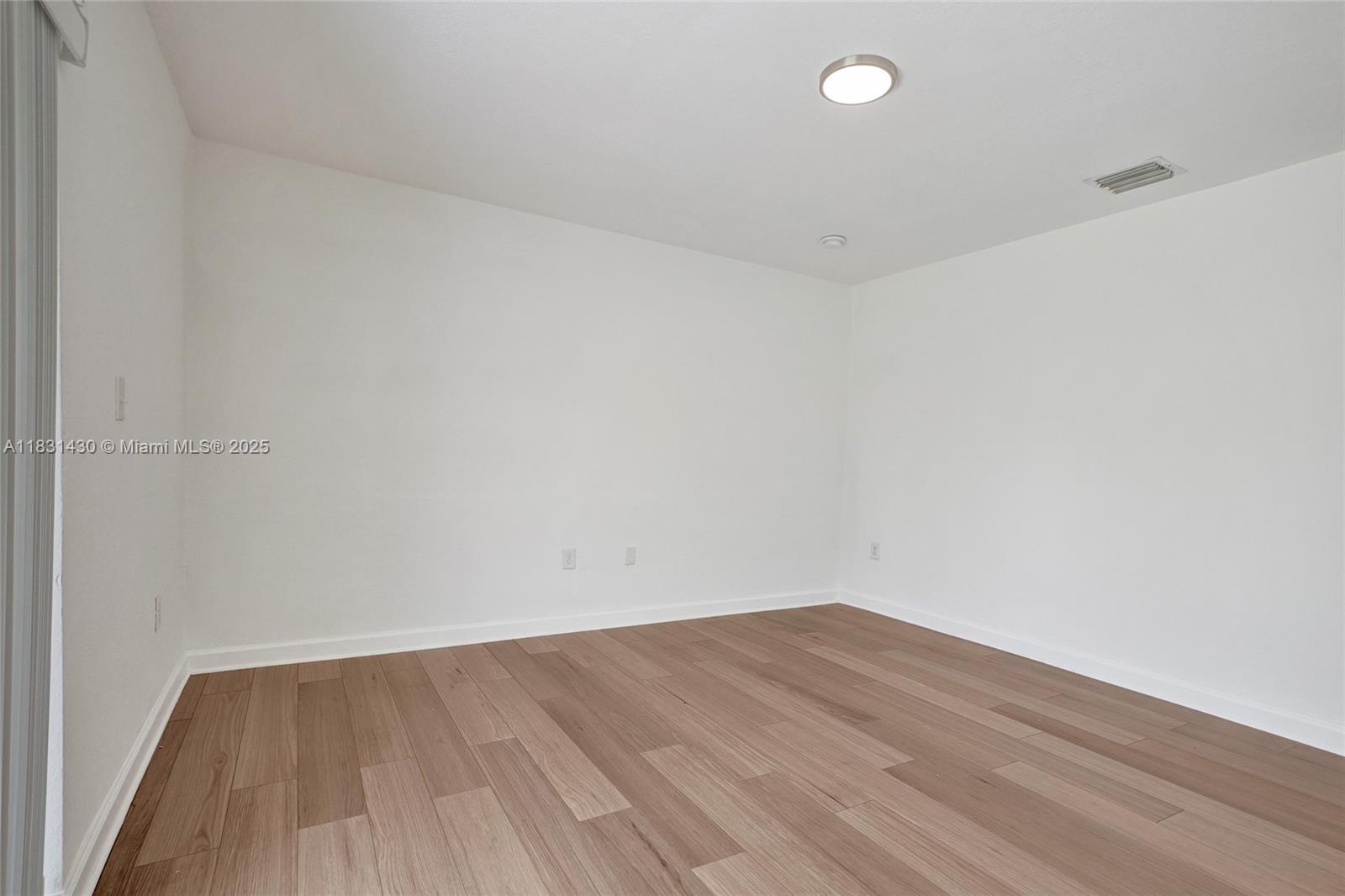 FLAMINGO PARK - Residential