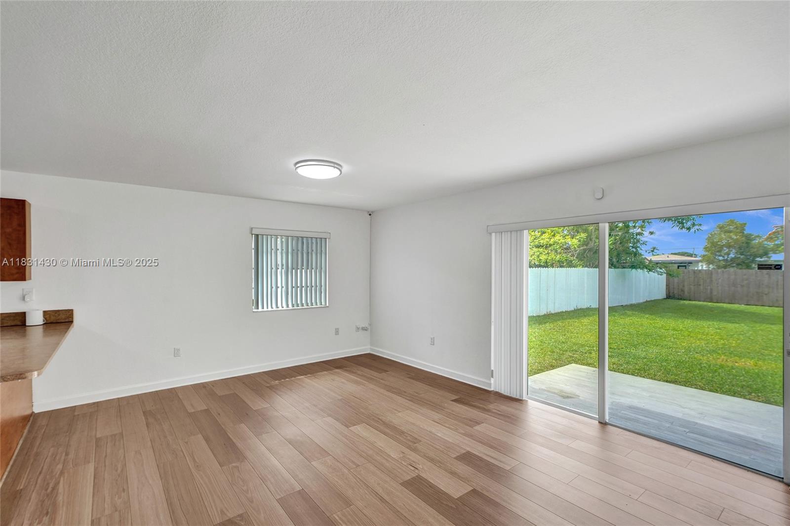 FLAMINGO PARK - Residential