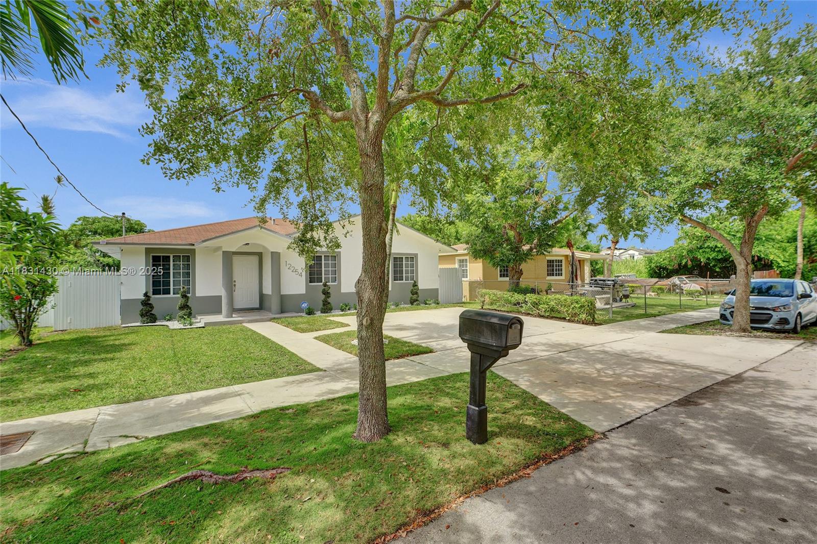 FLAMINGO PARK - Residential