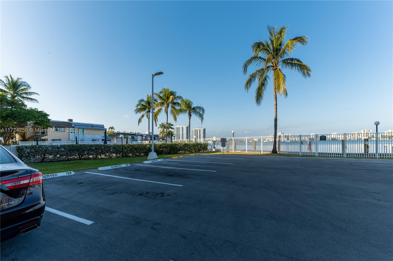 CARLTON BAY CONDO - Residential