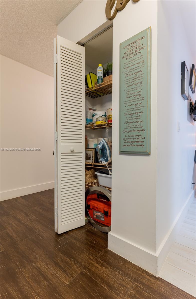 CARLTON BAY CONDO - Residential