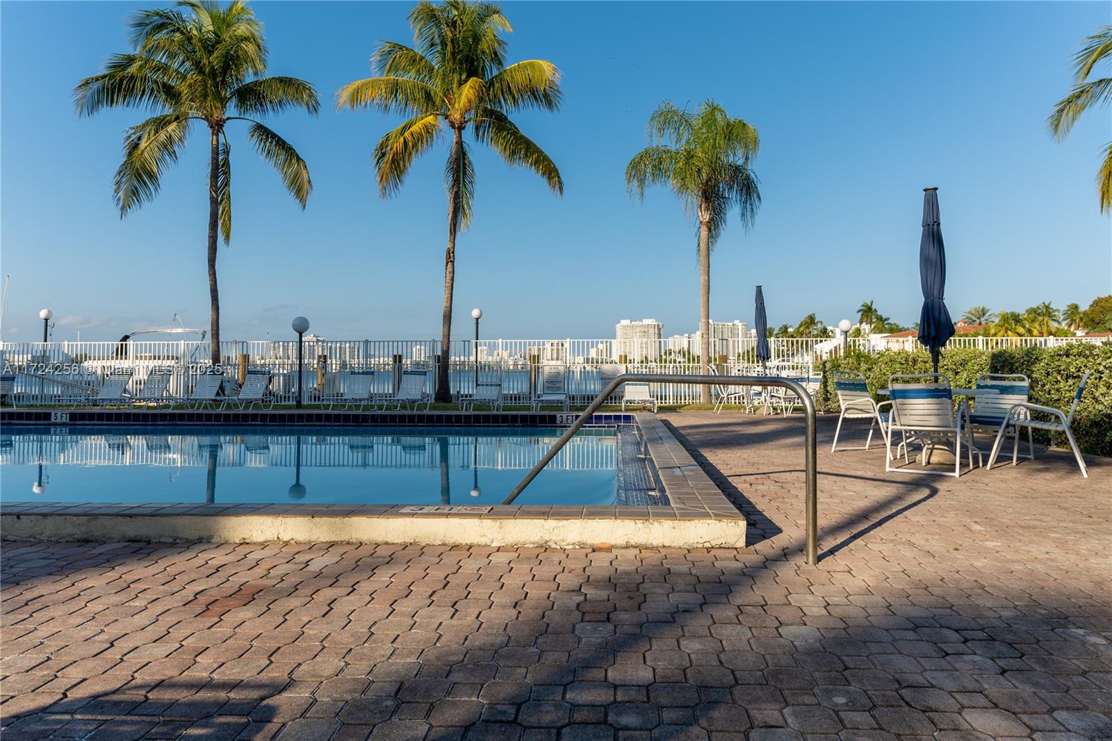 CARLTON BAY CONDO - Residential
