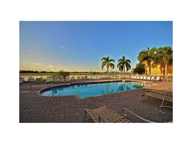 HAMPTON ISLES CONDO - Residential Lease