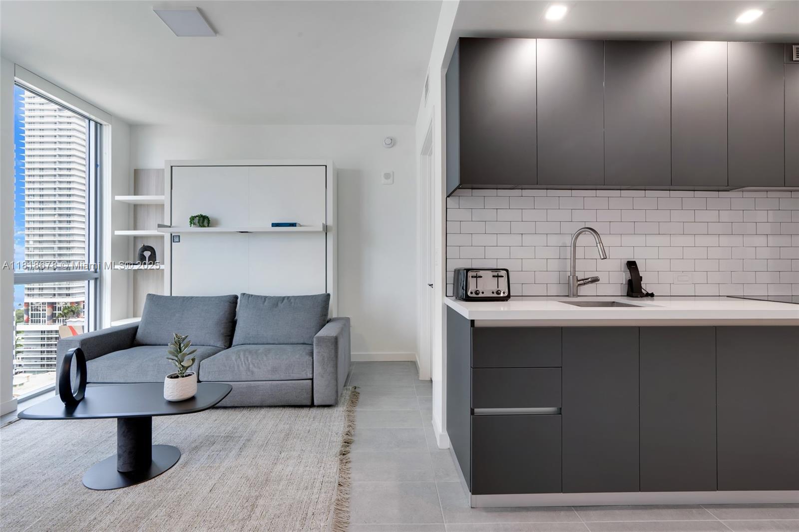 MAP OF MIAMI DADE CO. FL. - Residential Lease