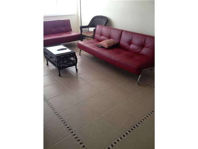 IMPERIAL TOWERS APTS COND - Residential Lease