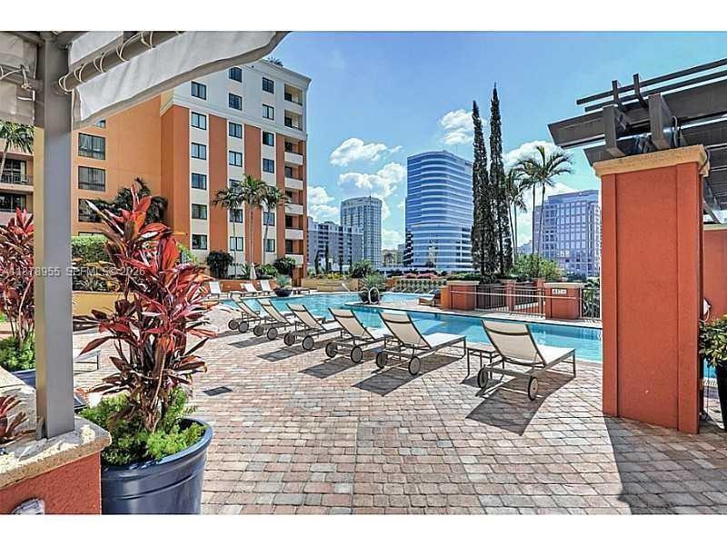 WAVERLY AT LAS OLAS CONDO - Residential