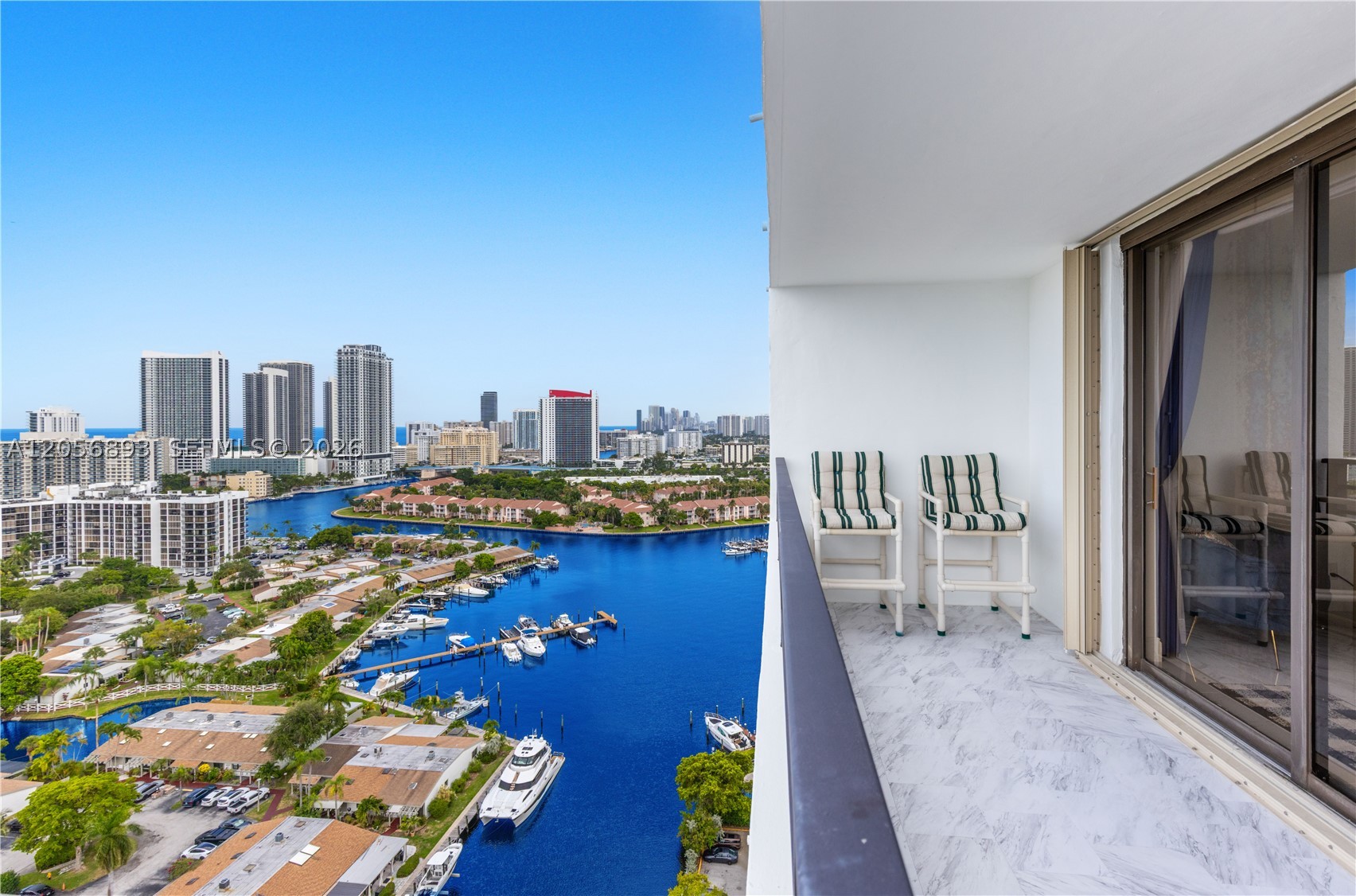 2500 PARKVIEW DR 2405