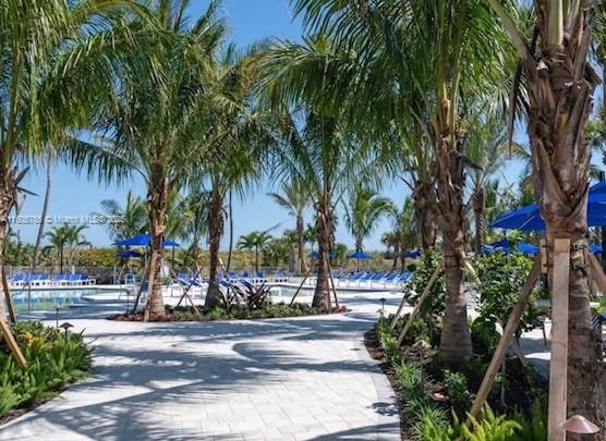 GOLF LODGES AT SOUTHPOINT - Residential Lease