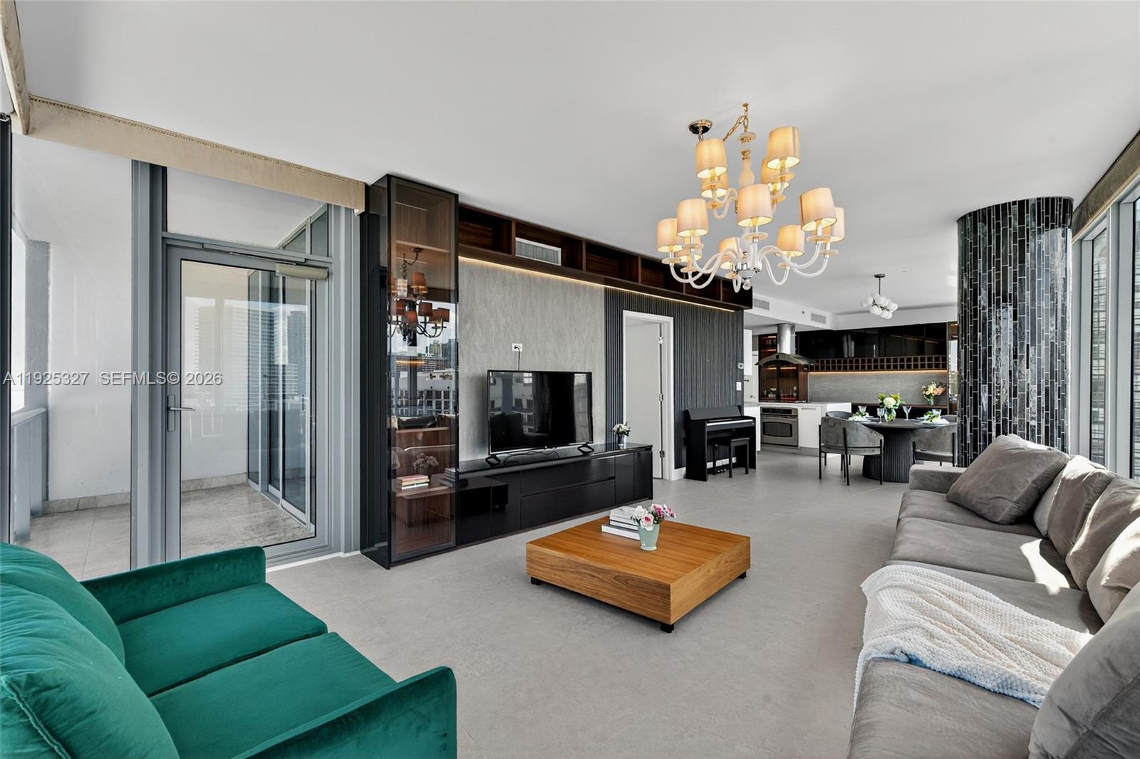 BLUE CONDO - Residential