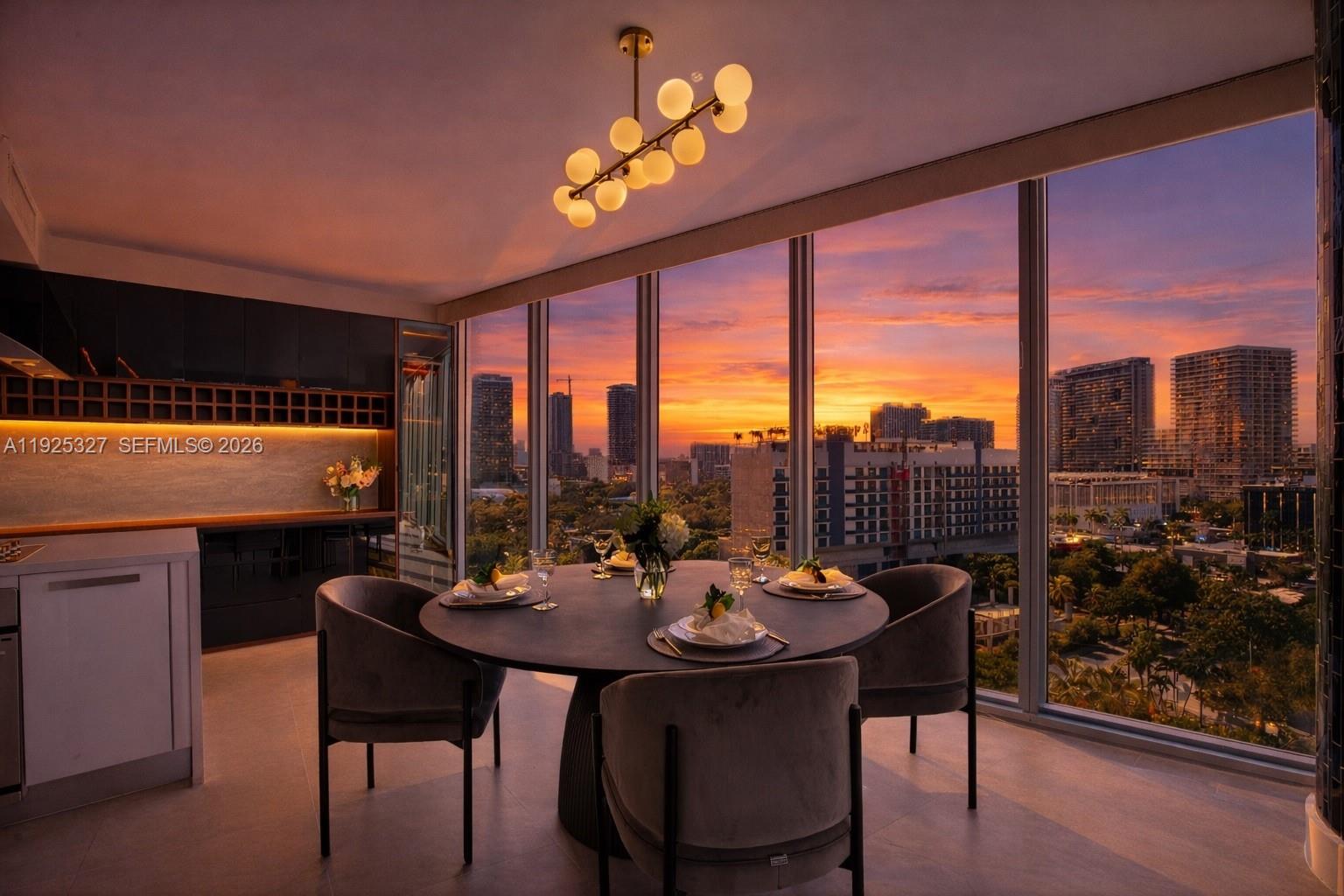 BLUE CONDO - Residential