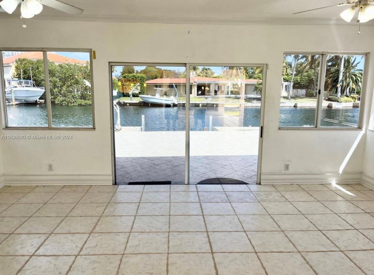 VENETIAN SEC KEYSTONE POI - Residential