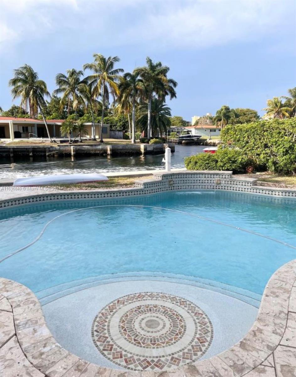 VENETIAN SEC KEYSTONE POI - Residential