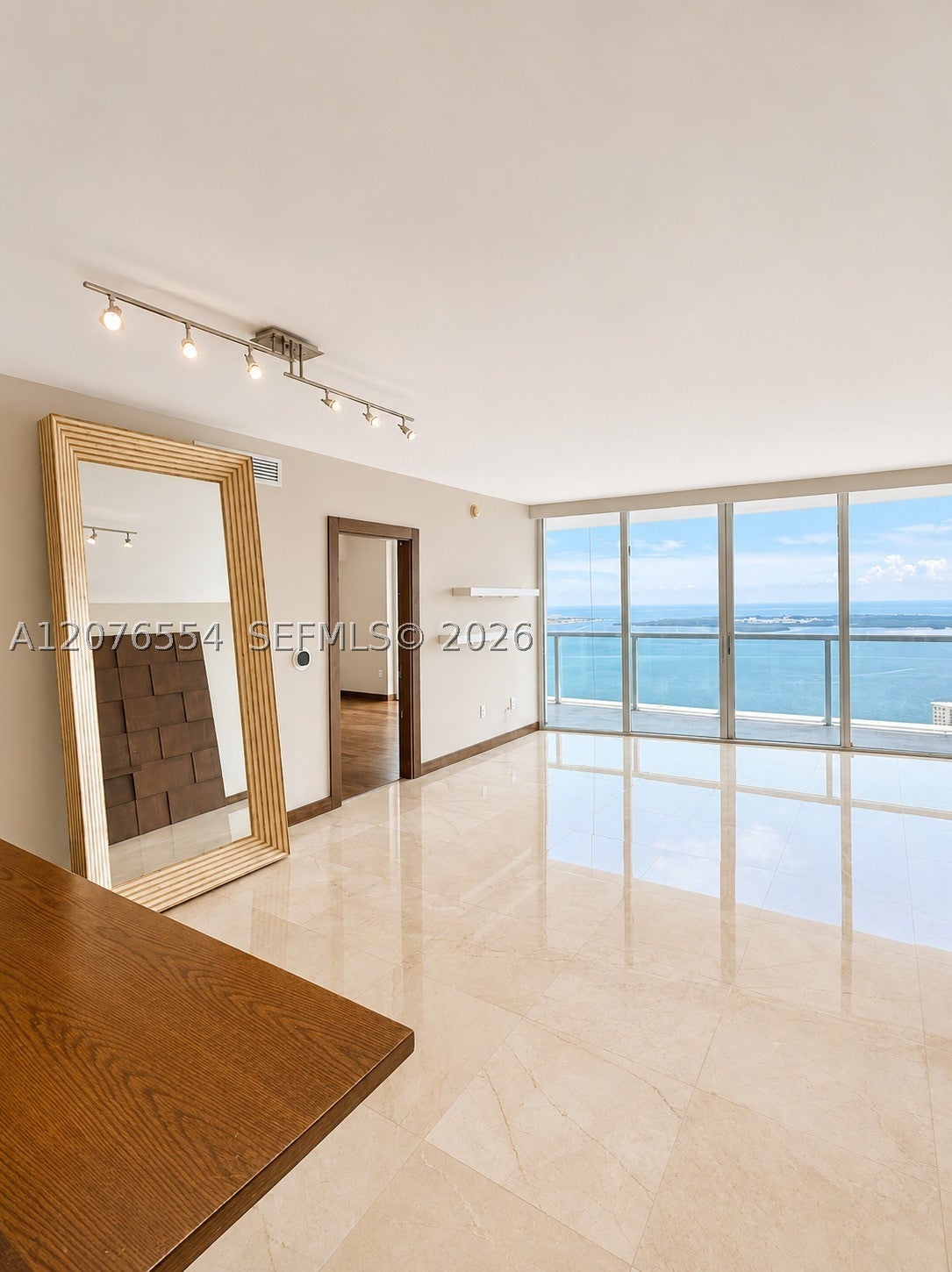 465 Brickell Ave 5605