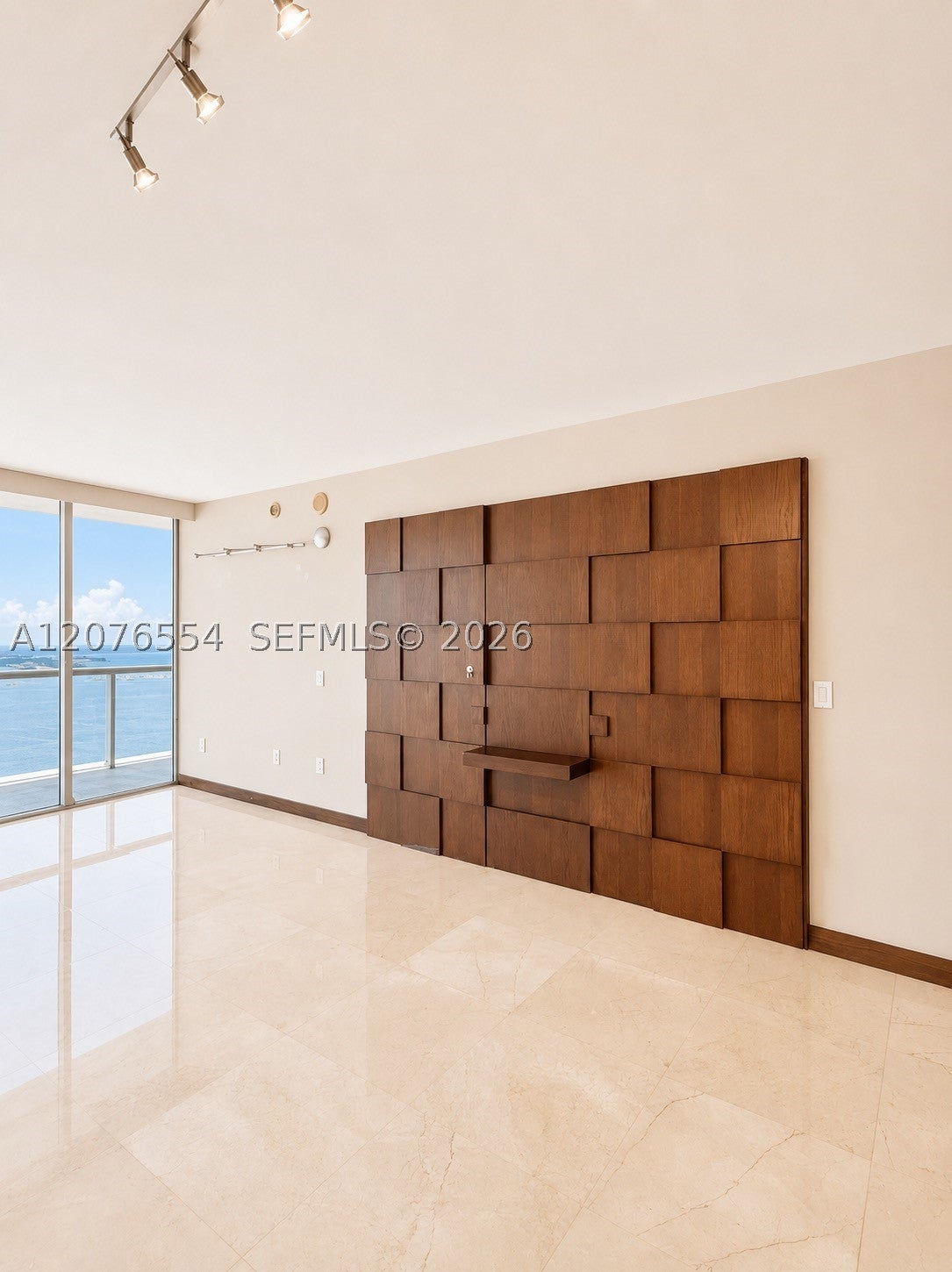 465 Brickell Ave 5605