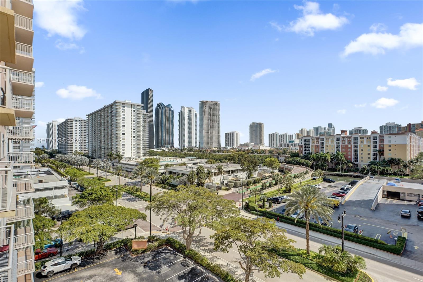 WINSTON TOWERS 200 - Residential