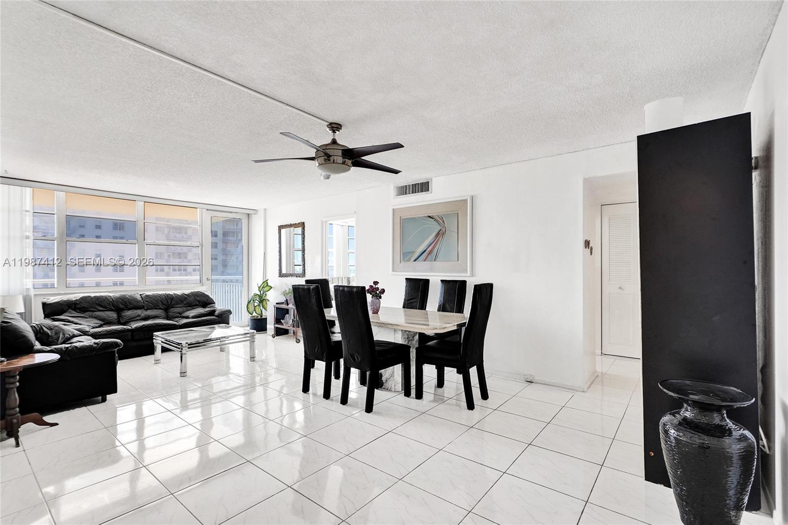 WINSTON TOWERS 200 - Residential