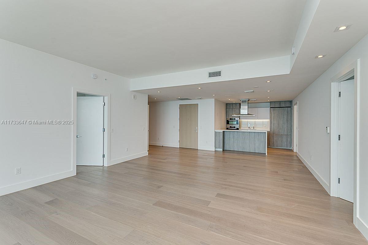 OCEANA KEY BISCAYNE CONDO - Residential