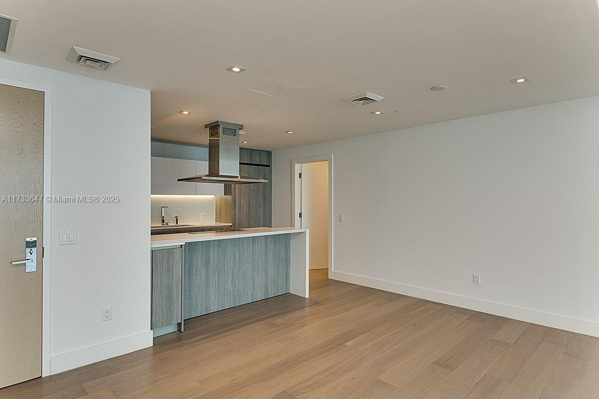 OCEANA KEY BISCAYNE CONDO - Residential