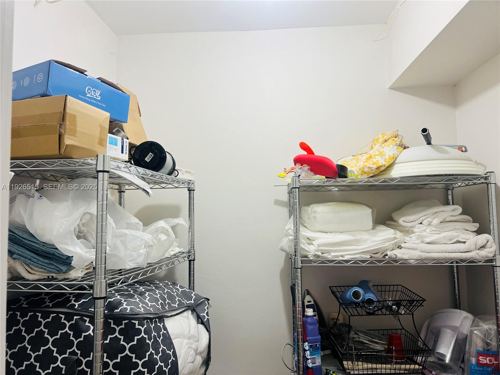 THE ALEXANDER CONDO - Residential Lease