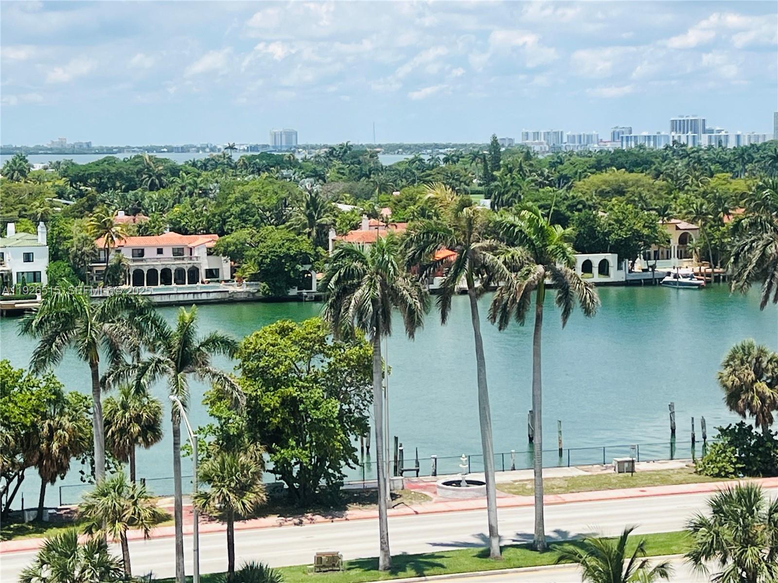 5225 Collins Ave 914