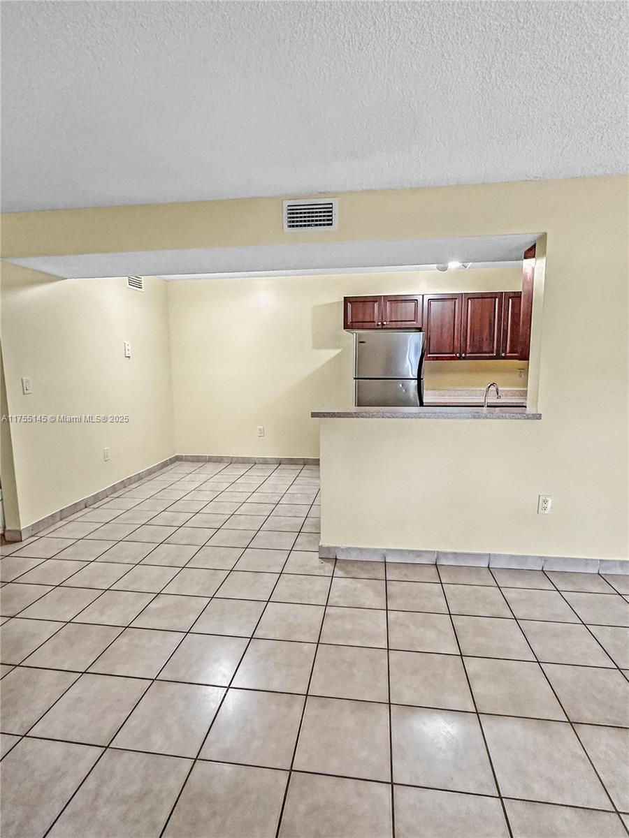 250 W Palm Cir W 103