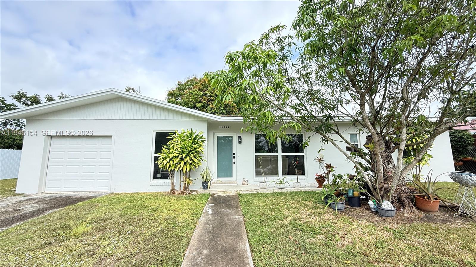 FAIRWAY ESTATES SEC SIX - Residential