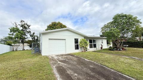 10765 SW 155th Ter Miami FL 33157