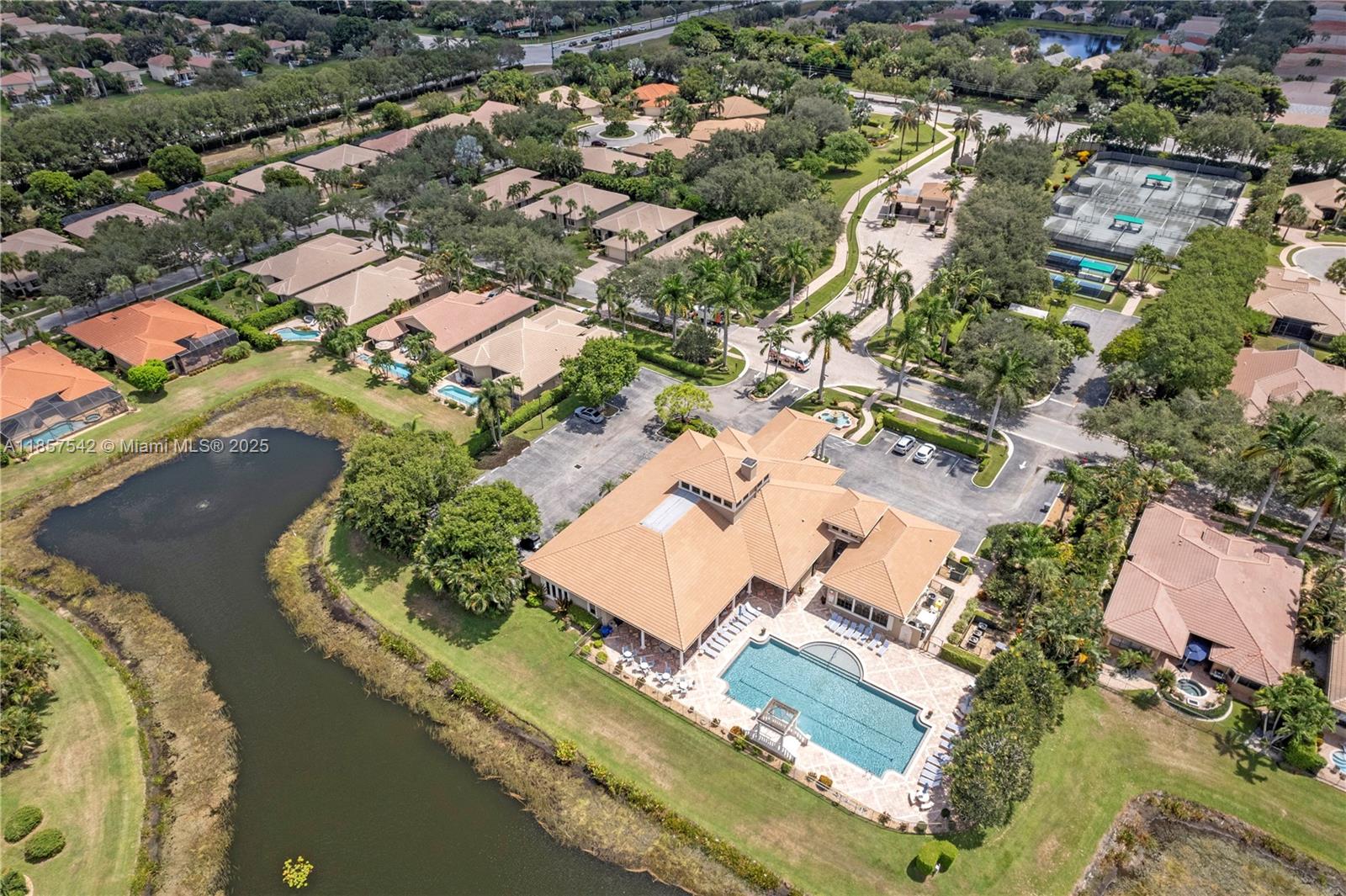 TIVOLI RESERVE - Residential