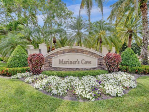 Photo of 303 NW 119th Dr, Coral Springs, FL 33071 (MLS # A12049278)