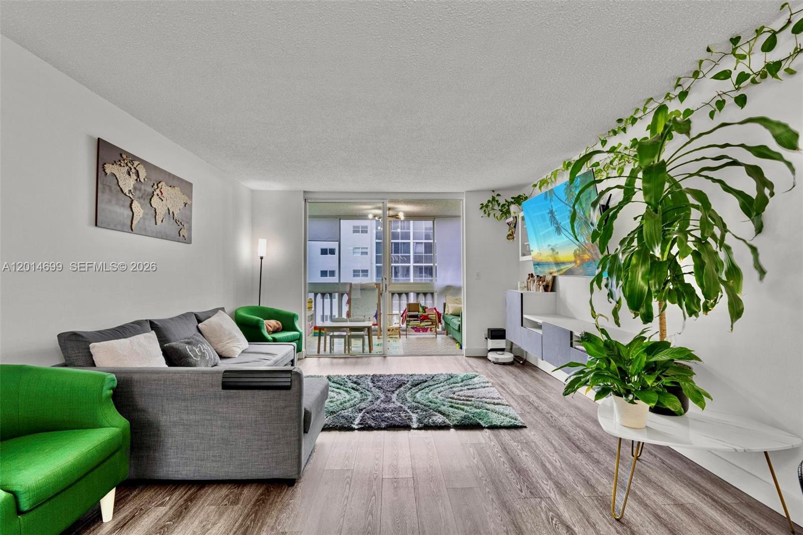 MEADOWBROOK TOWERS CONDO - Residential