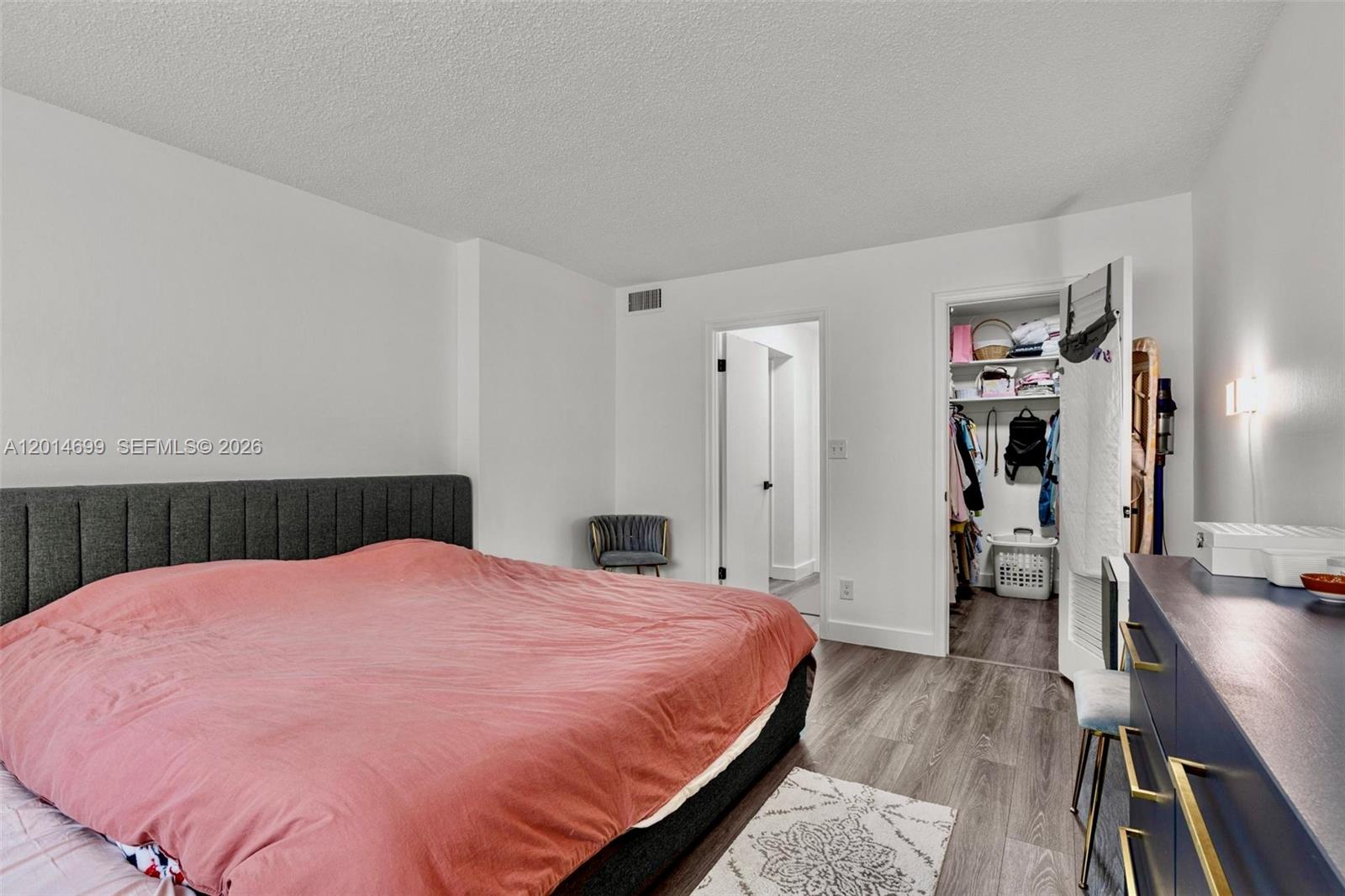 MEADOWBROOK TOWERS CONDO - Residential