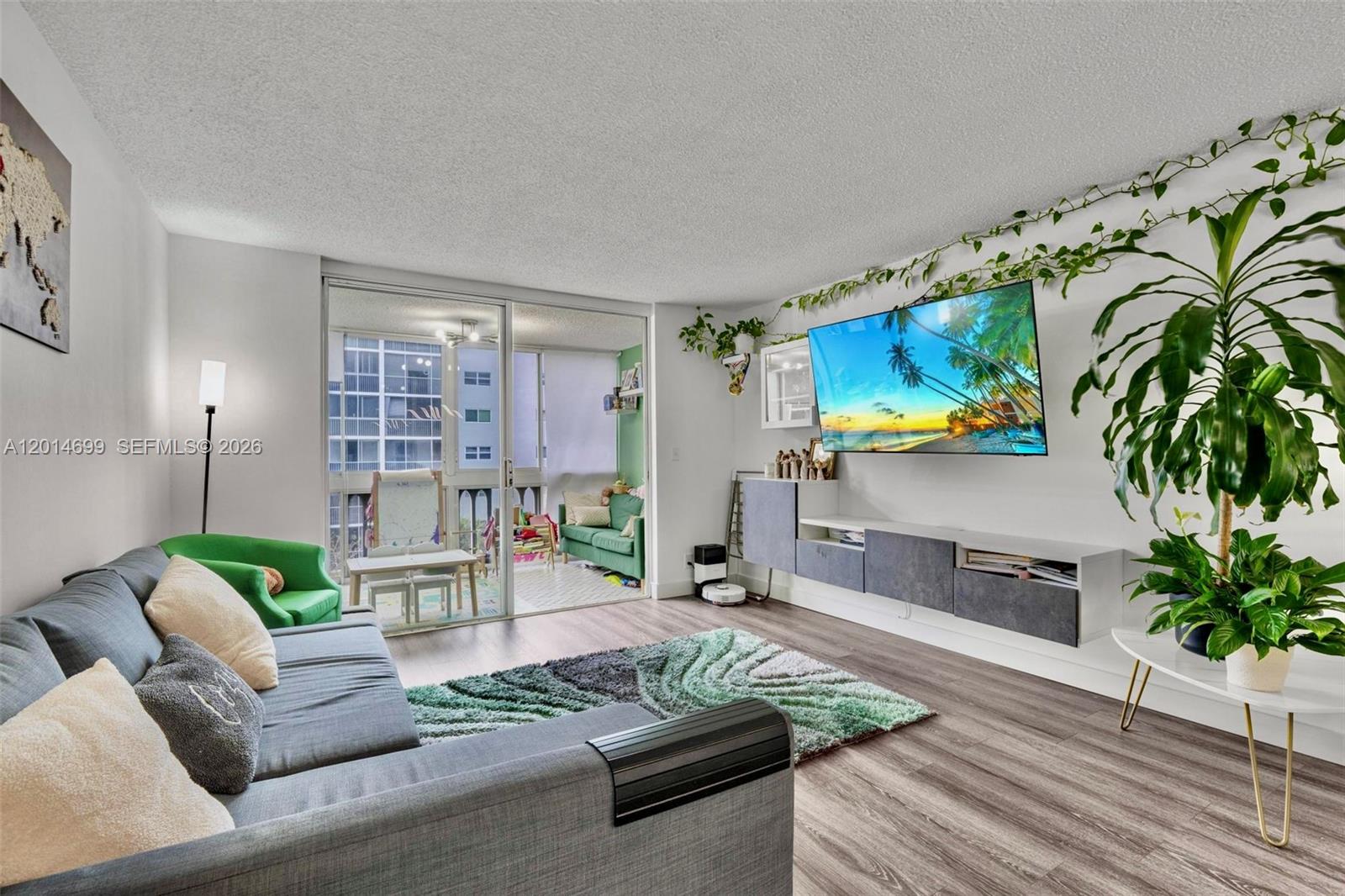 MEADOWBROOK TOWERS CONDO - Residential